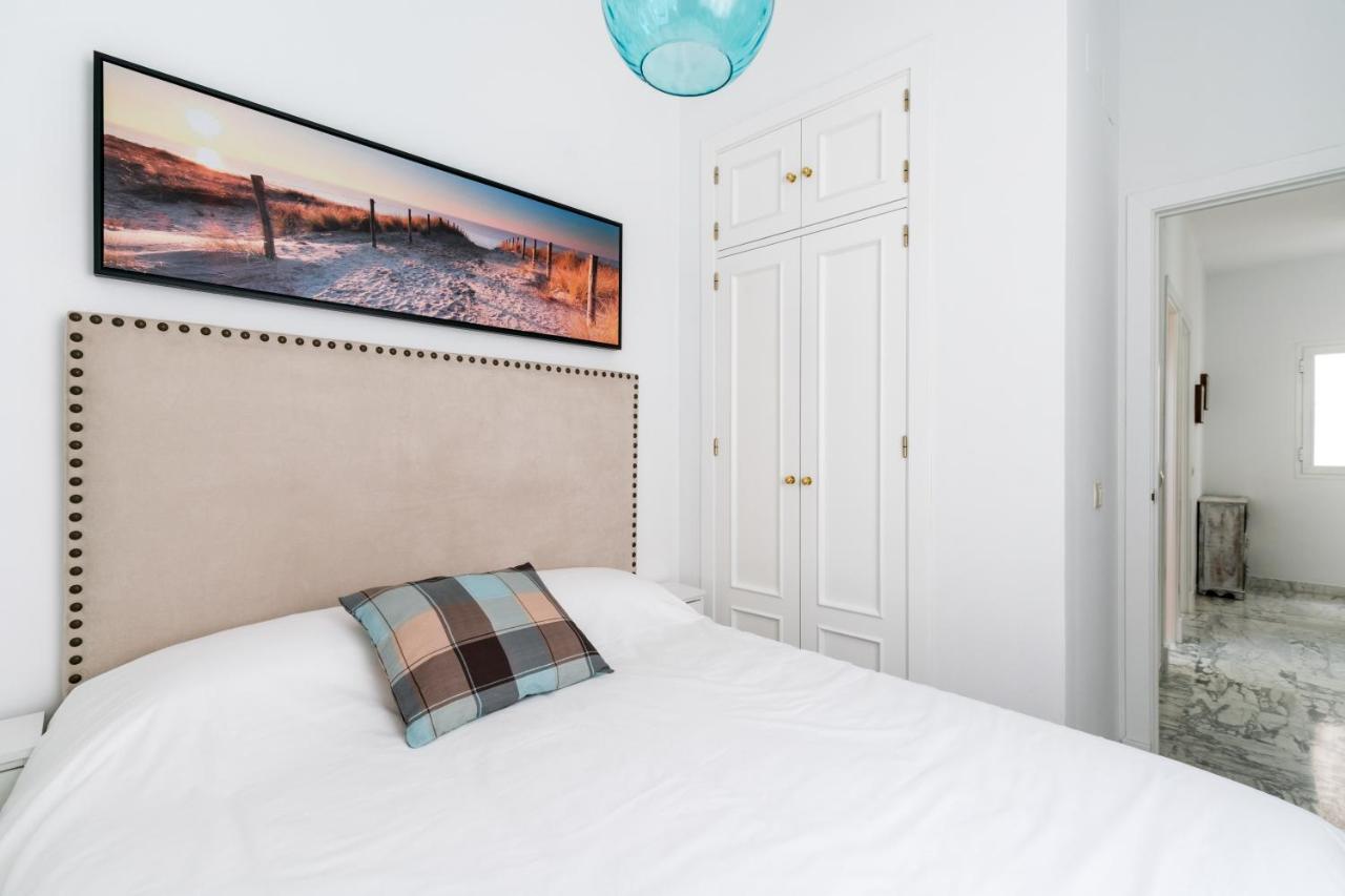Veoapartment Ciriaco Sevilla Exteriör bild