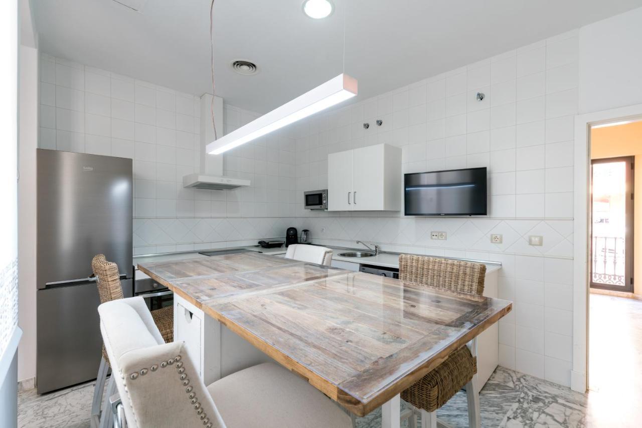 Veoapartment Ciriaco Sevilla Exteriör bild