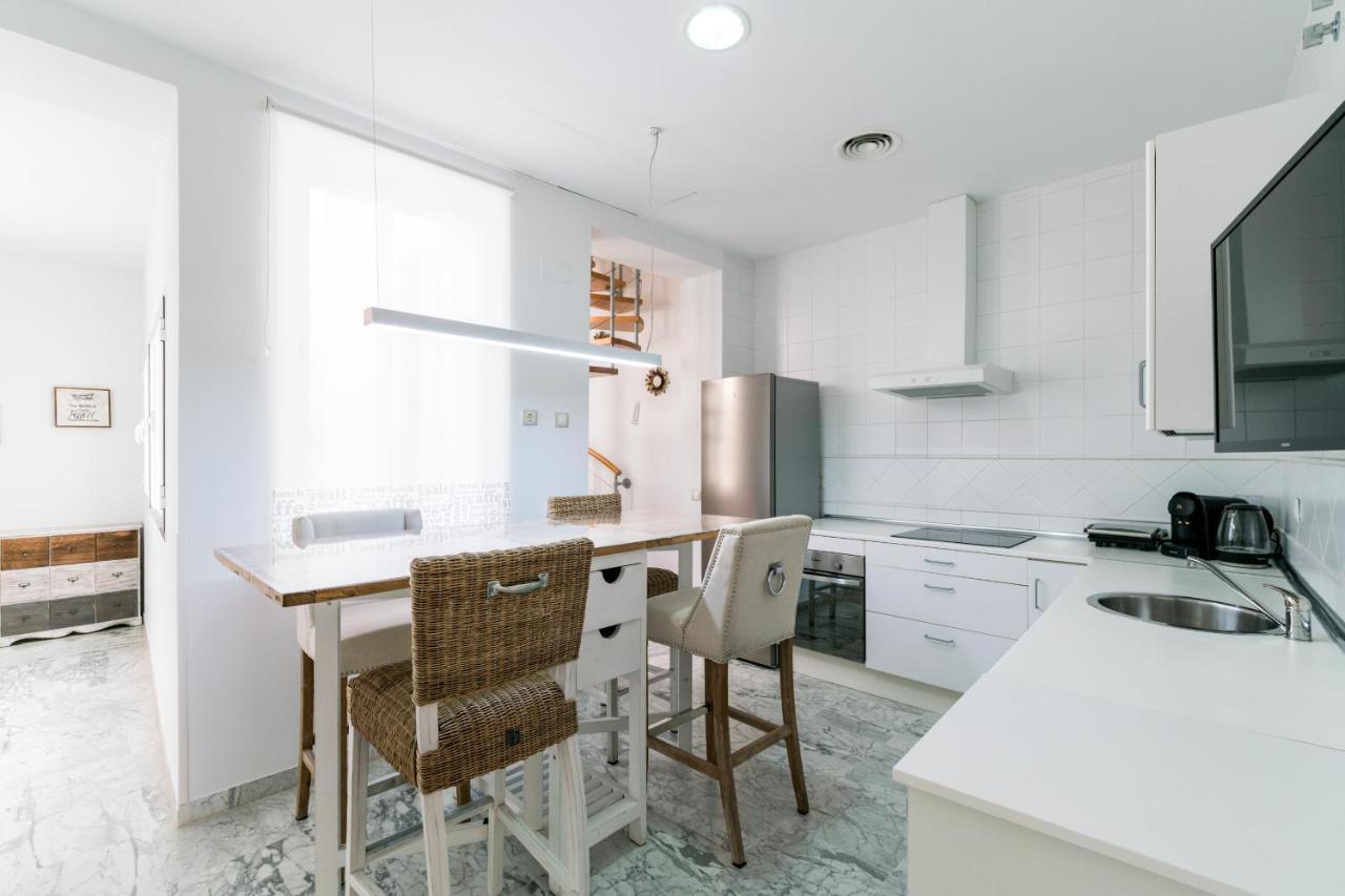 Veoapartment Ciriaco Sevilla Exteriör bild