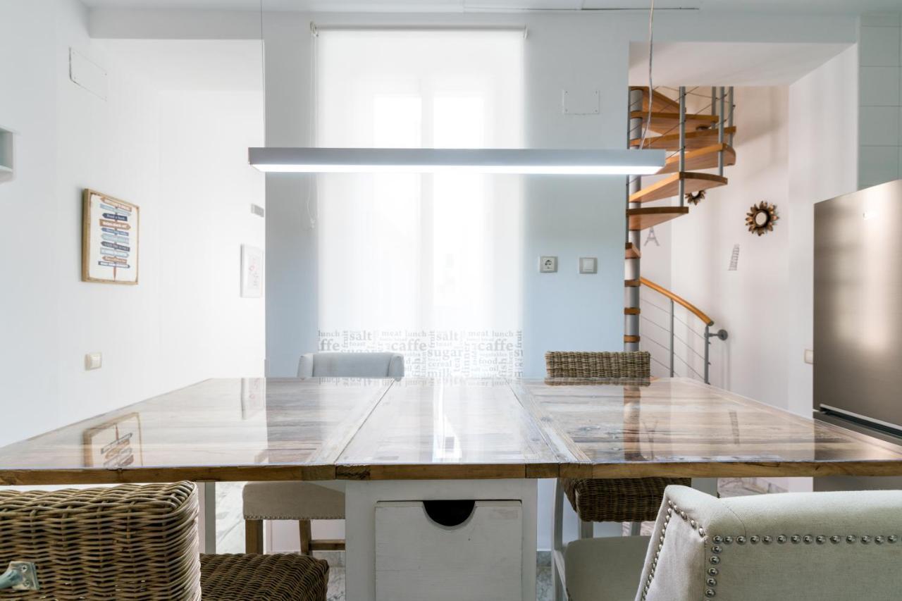 Veoapartment Ciriaco Sevilla Exteriör bild