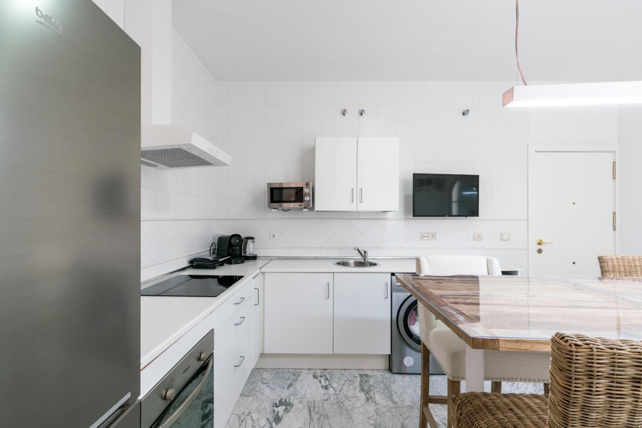 Veoapartment Ciriaco Sevilla Exteriör bild