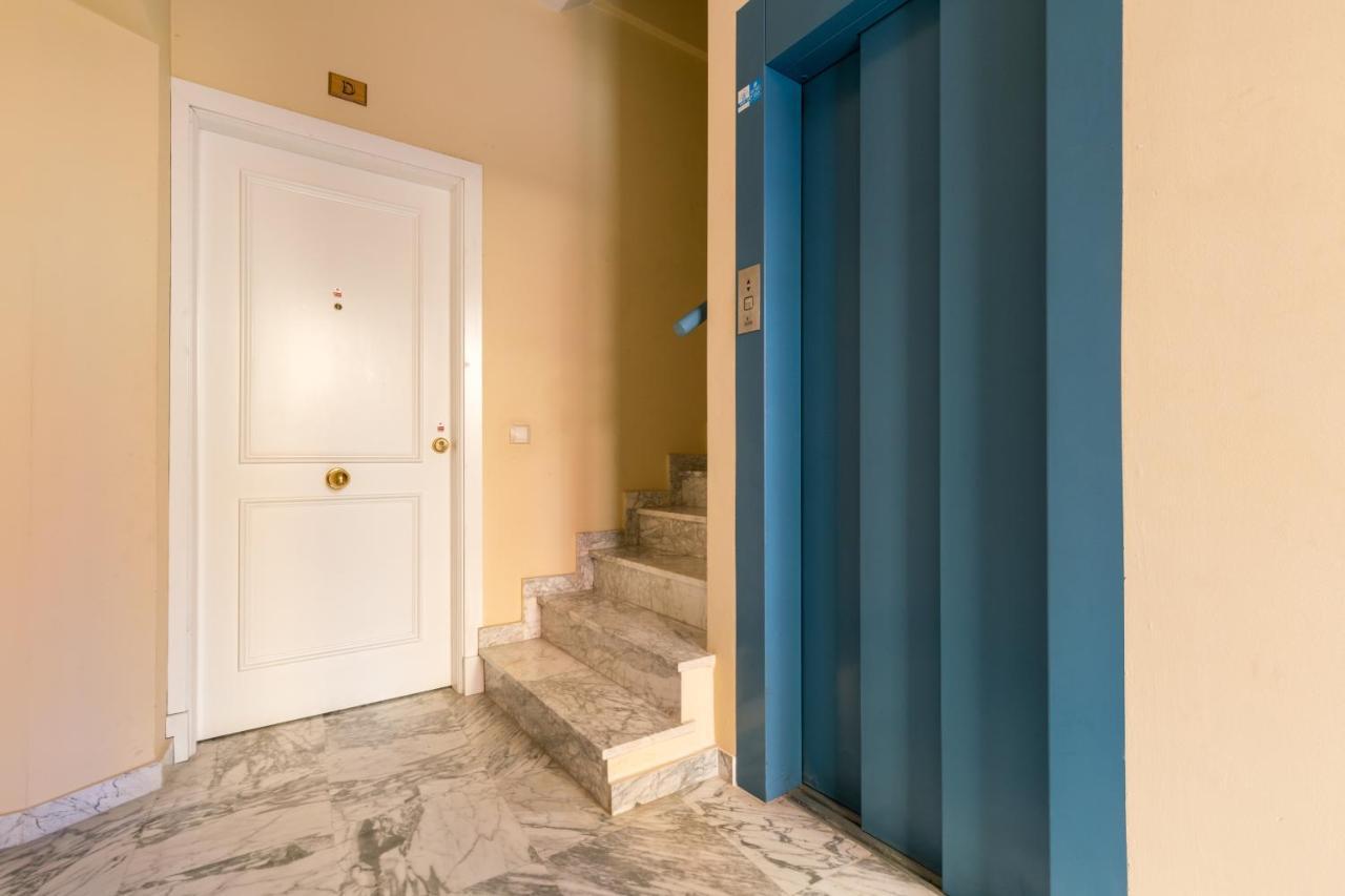Veoapartment Ciriaco Sevilla Exteriör bild