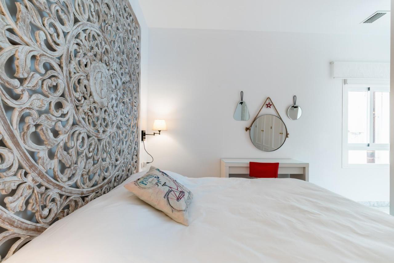 Veoapartment Ciriaco Sevilla Exteriör bild